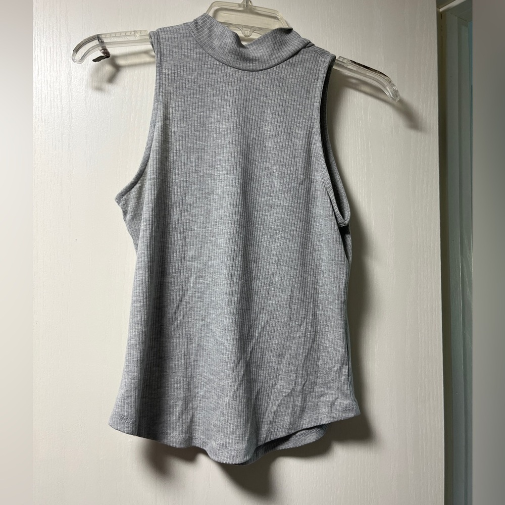 Harlowe & Graham mock neck turtle tank